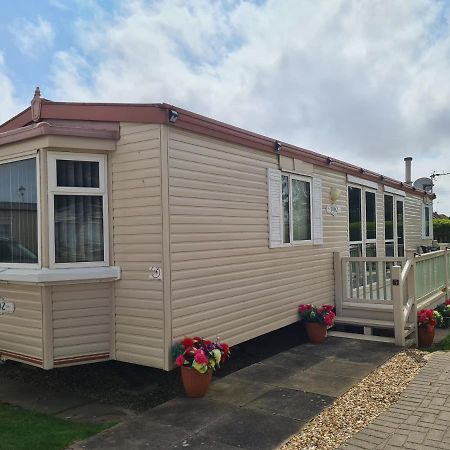 6 Berth On Seaview Hotel Ingoldmells Exterior foto