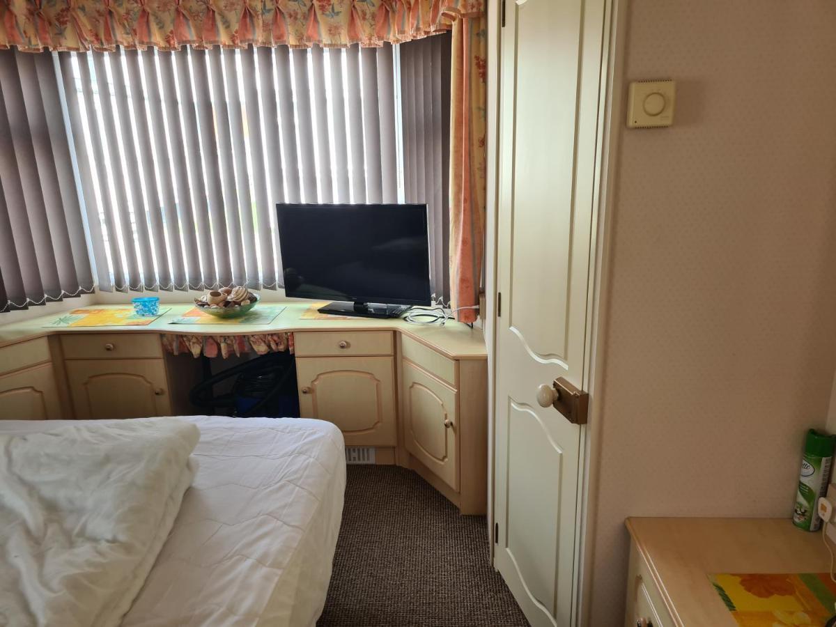 6 Berth On Seaview Hotel Ingoldmells Exterior foto